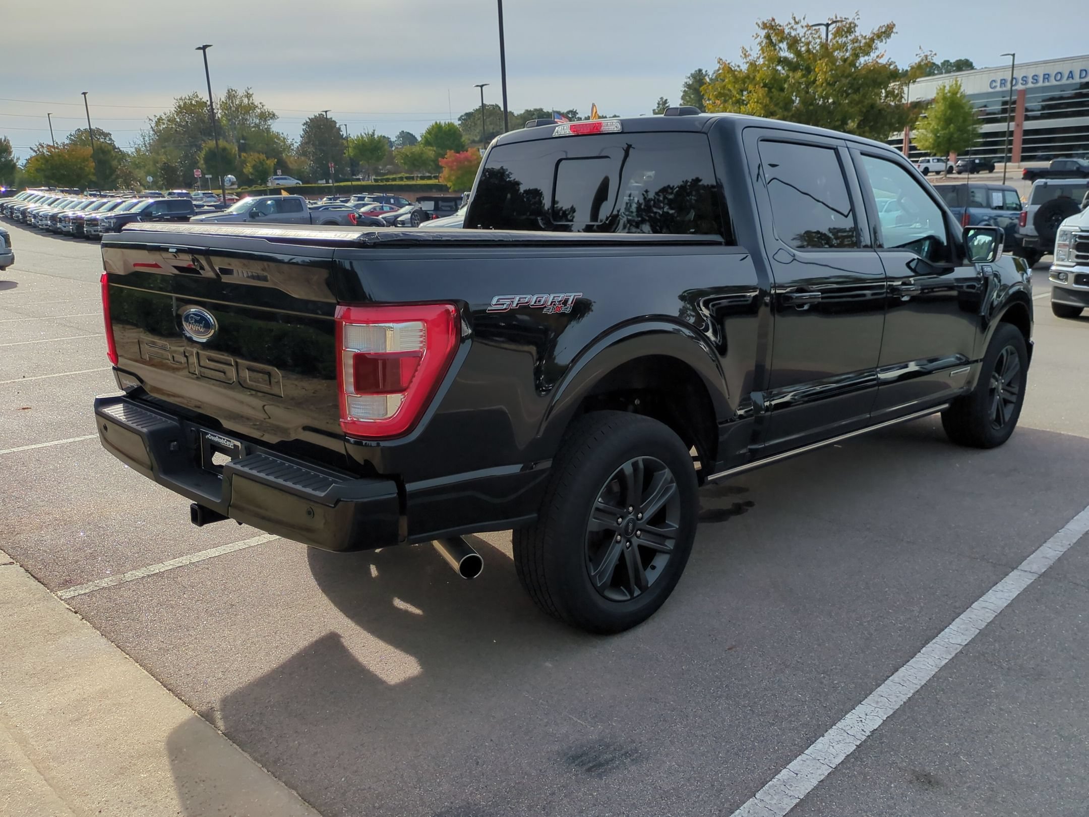 Certified 2023 Ford F150 Lariat w/ Equipment Group 502A High AWD/4WD image 4