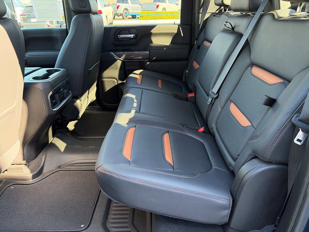 Used 2022 GMC Sierra 2500 AT4 w/ AT4 Preferred Package AWD/4WD image 19