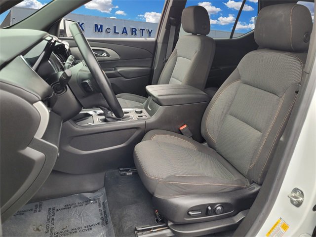 Used 2023 Chevrolet Traverse LT image 8
