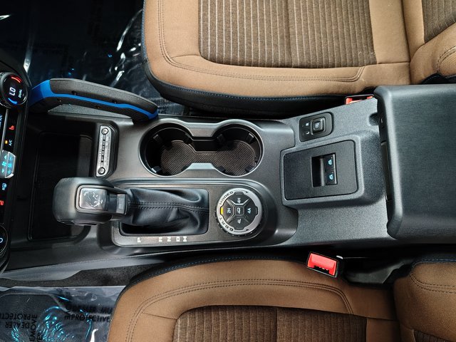 Certified 2023 Ford Bronco Outer Banks AWD/4WD image 32
