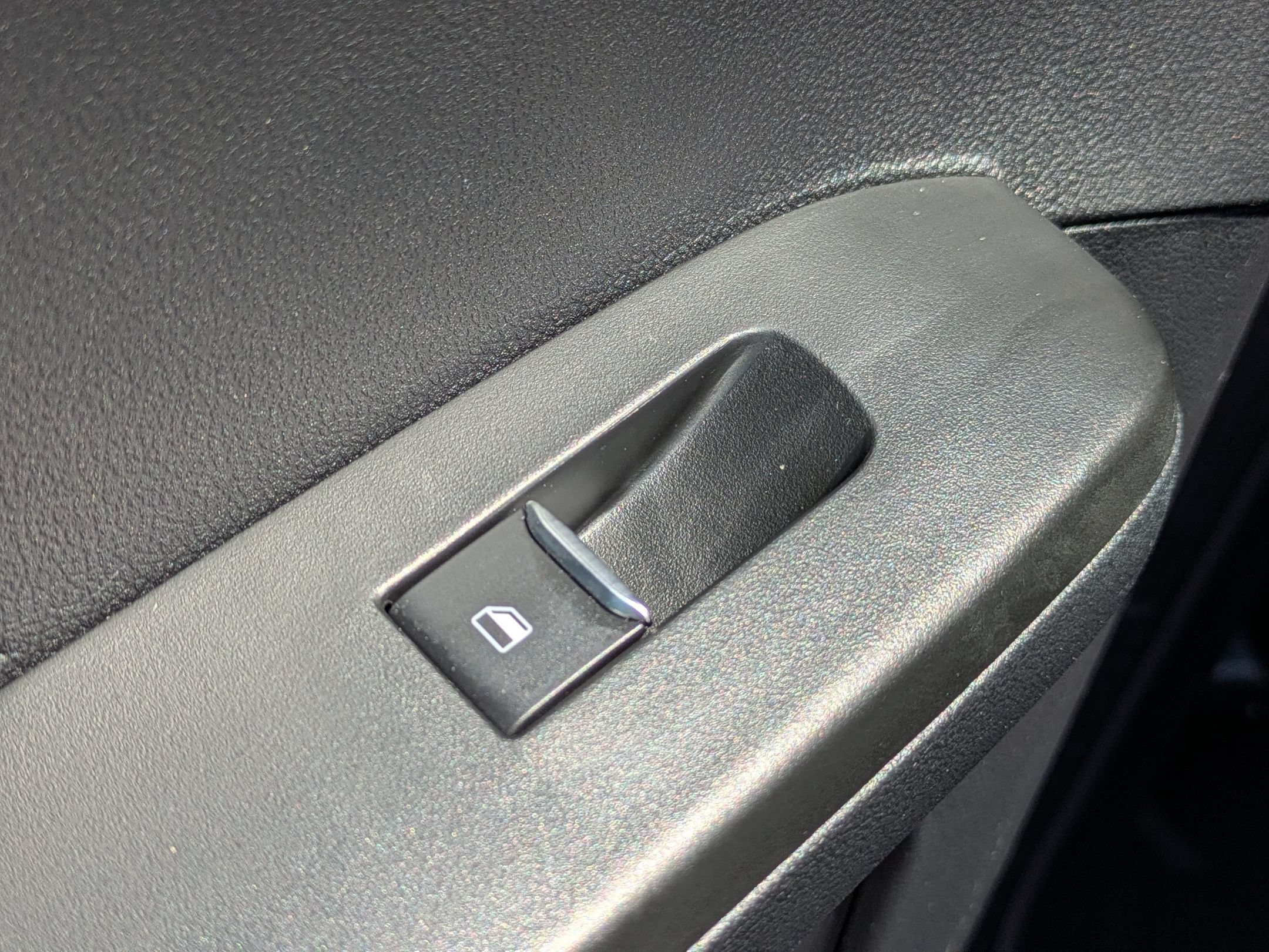 Certified 2022 Ford Escape SEL w/ Technology Package FWD image 28