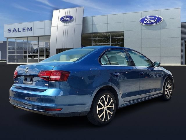 Used 2017 Volkswagen Jetta SE FWD image 3