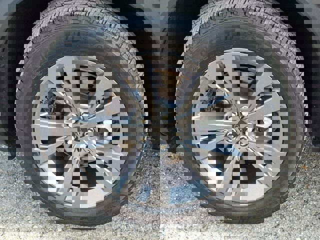 Certified 2023 Ford Explorer XLT w/ Equipment Group 202A image 30