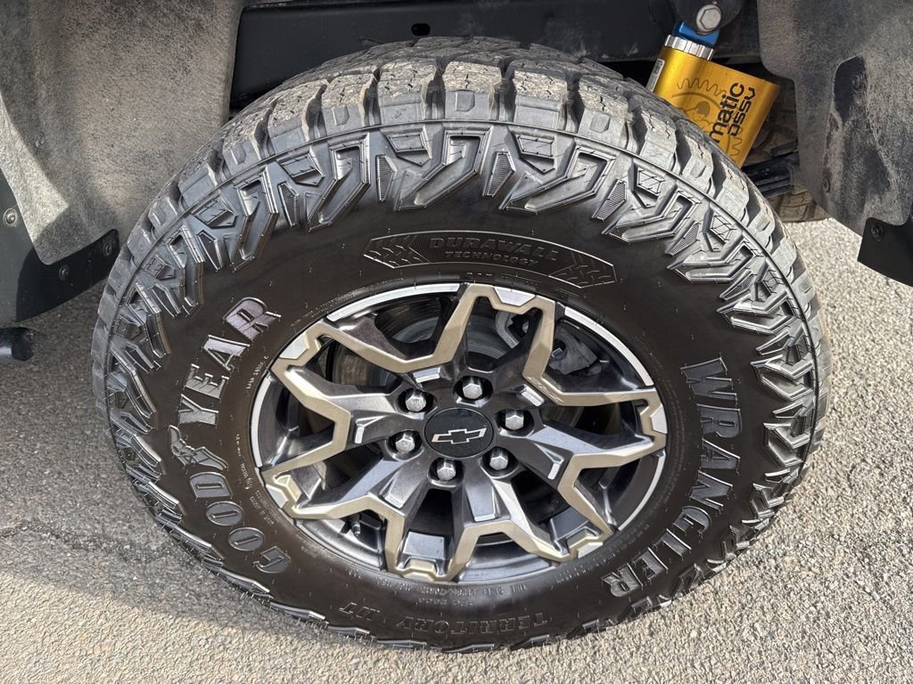 Used 2023 Chevrolet Colorado ZR2 w/ ZR2 Convenience Package III image 10