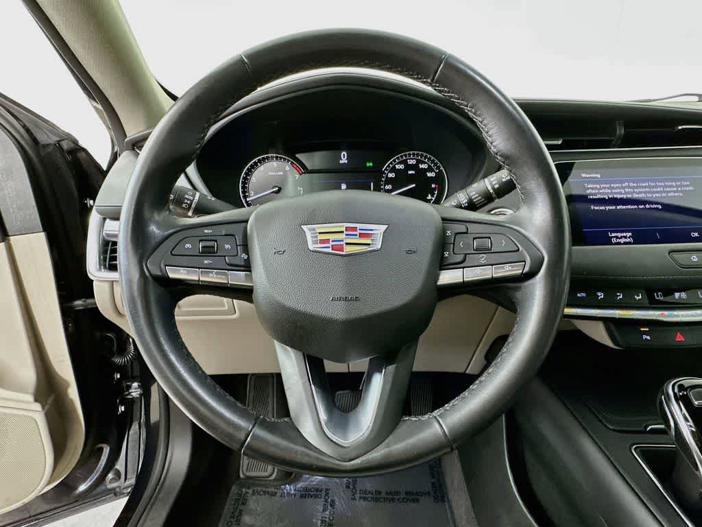 Used 2023 Cadillac XT4 Luxury FWD image 16