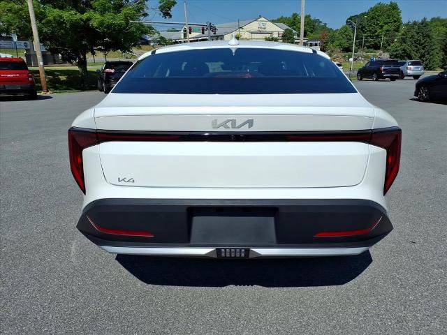 Used 2025 Kia K4 FWD image 3