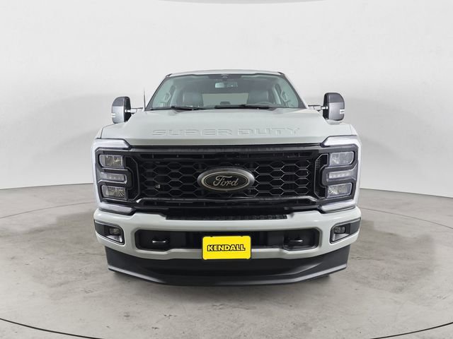 Certified 2025 Ford F350 Lariat w/ Black Appearance Package image 8