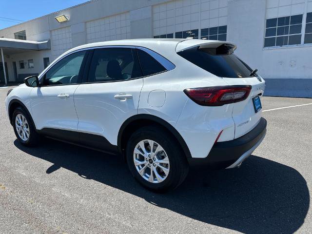 Certified 2023 Ford Escape Active AWD/4WD image 4