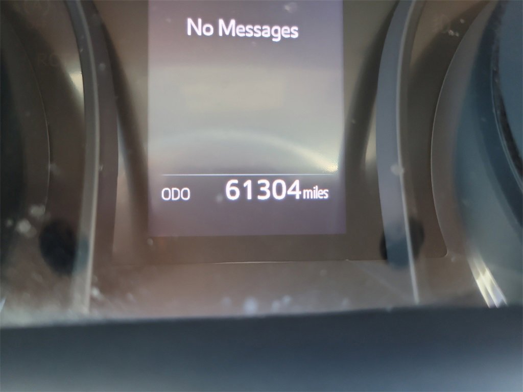 Used 2020 Toyota Camry SE image 30