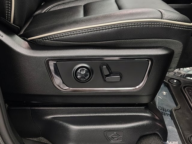 Used 2024 RAM 1500 Limited AWD/4WD image 32