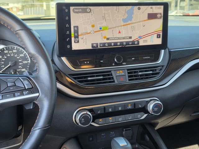 Used 2023 Nissan Altima 2.5 SR w/ SR Premium Package image 9