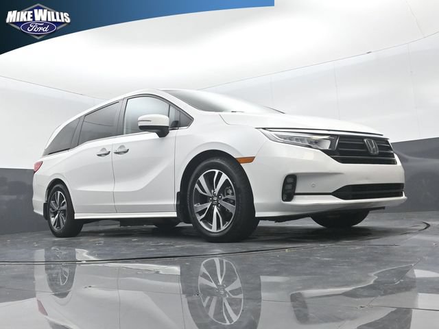 Used 2023 Honda Odyssey Touring image 17