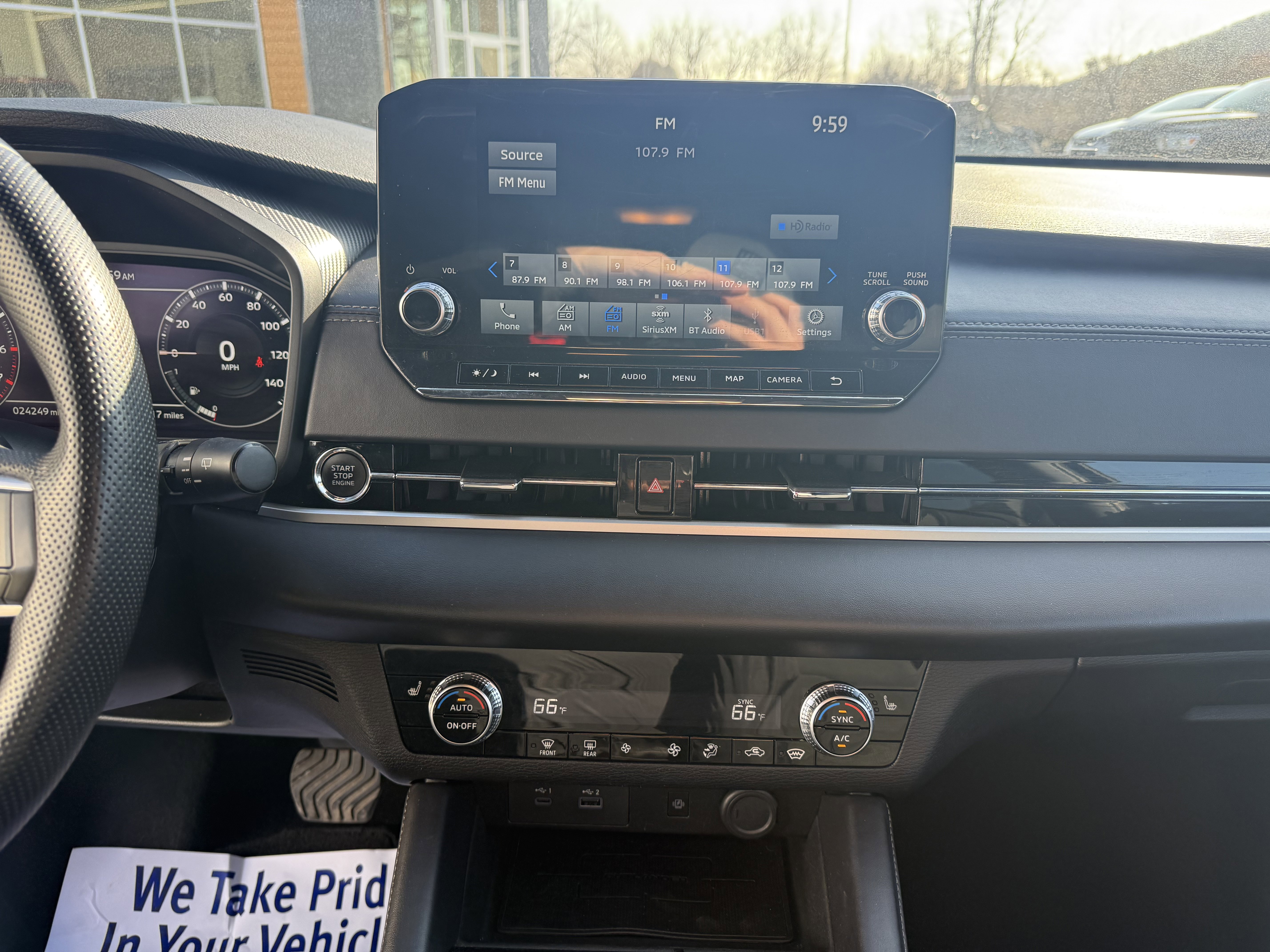 Used 2024 Mitsubishi Outlander AWD image 14