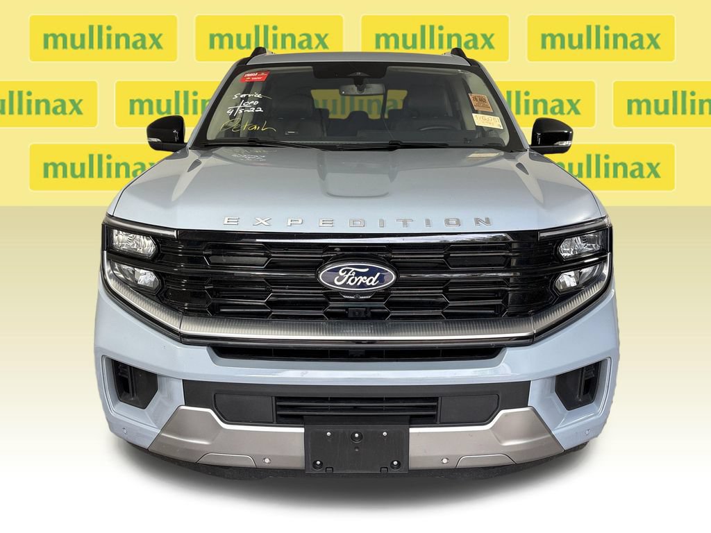 Certified 2025 Ford Expedition Platinum w/ Driver's Package AWD/4WD image 15