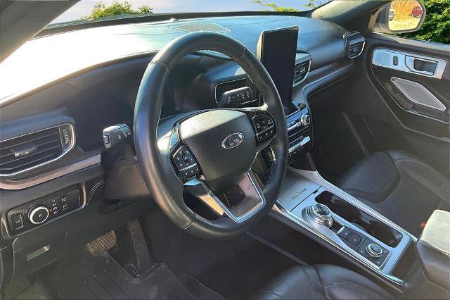Certified 2023 Ford Explorer Platinum w/ Technology Package image 13