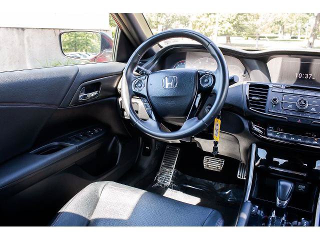 Used 2017 Honda Accord Sport Special Edition image 13