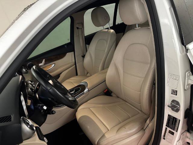 Used 2018 Mercedes-Benz GLC 300 4MATIC image 17
