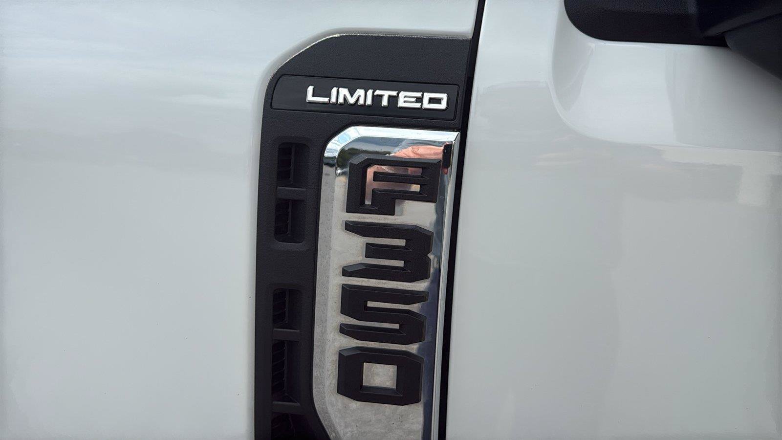 Certified 2023 Ford F350 Limited w/ FX4 Off-Road Package AWD/4WD image 11
