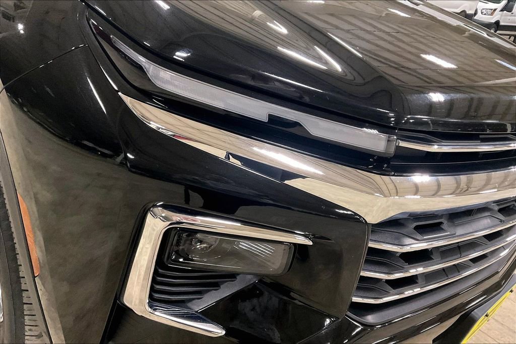 Used 2025 Chevrolet Traverse LT AWD/4WD image 27