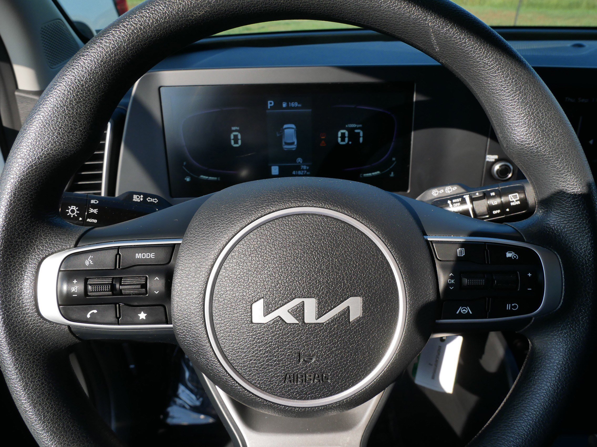 Used 2023 Kia Sportage LX image 25