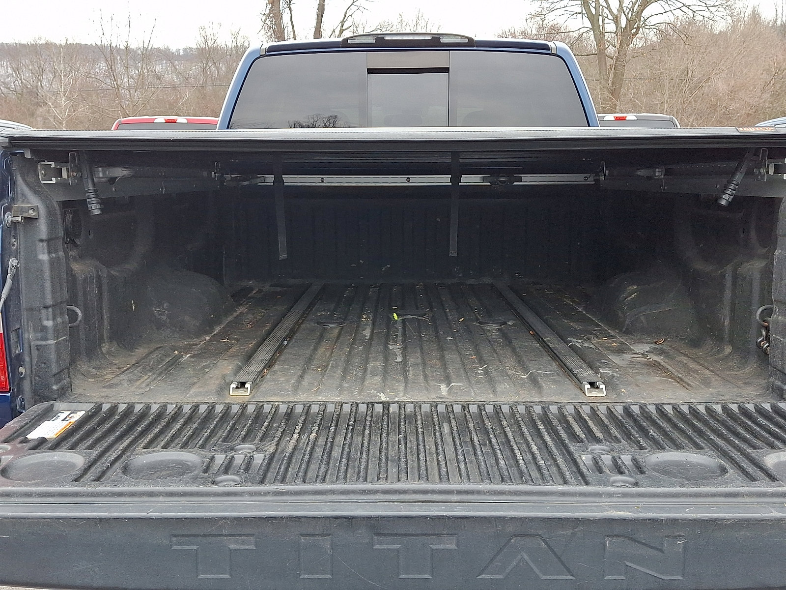 Used 2017 Nissan Titan SL AWD/4WD image 30