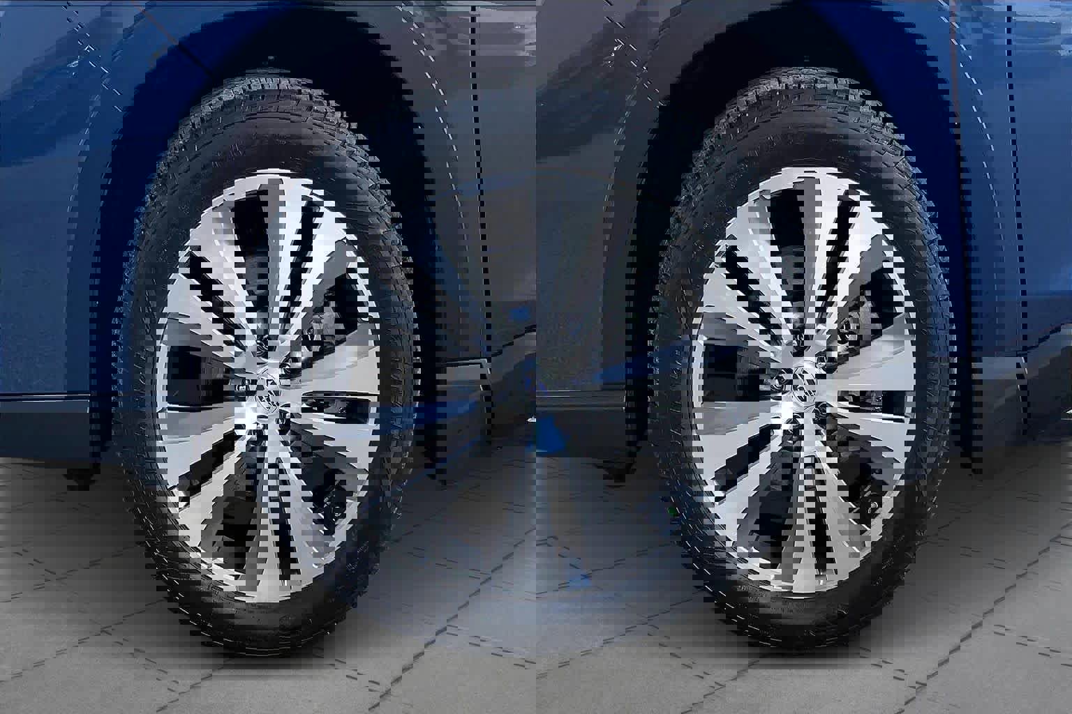 Used 2020 Subaru Ascent Touring w/ Popular Package #2A image 13