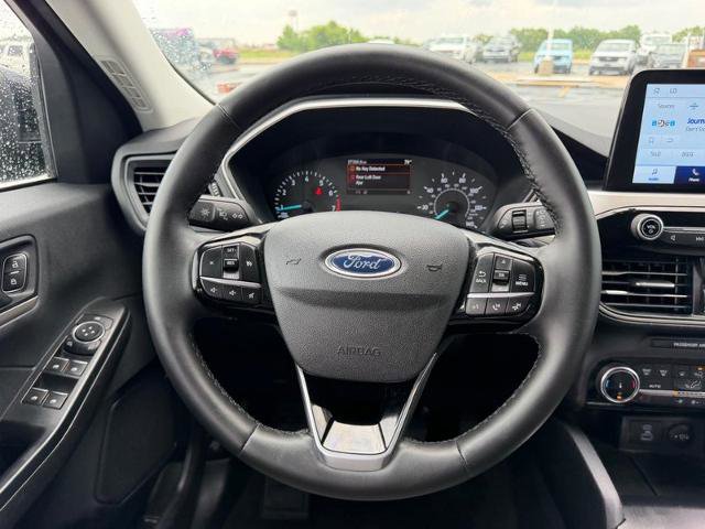 Certified 2022 Ford Escape SE w/ SE Sport Appearance Package FWD image 12