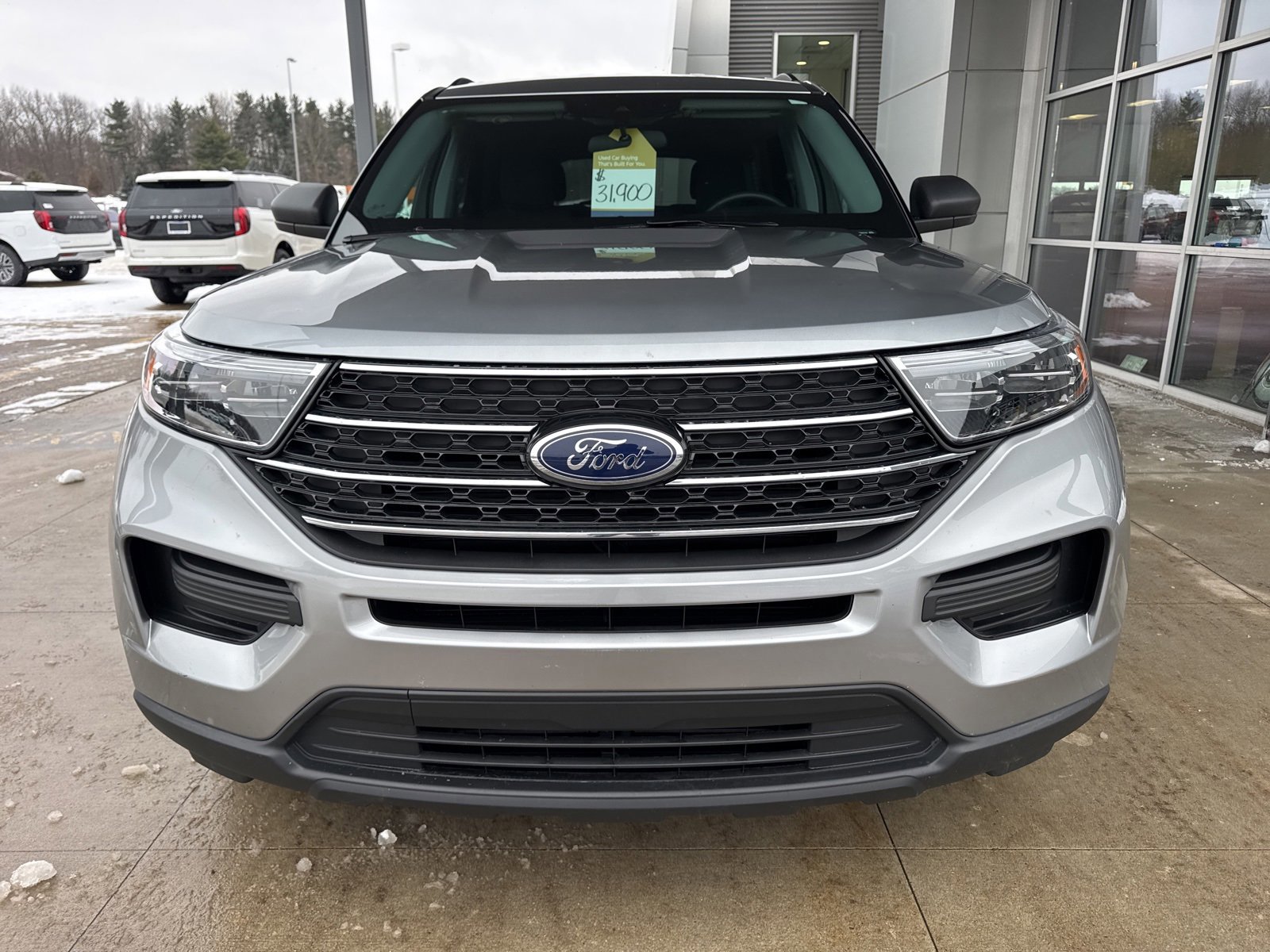 Certified 2023 Ford Explorer XLT w/ Class IV Trailer Tow Package image 11