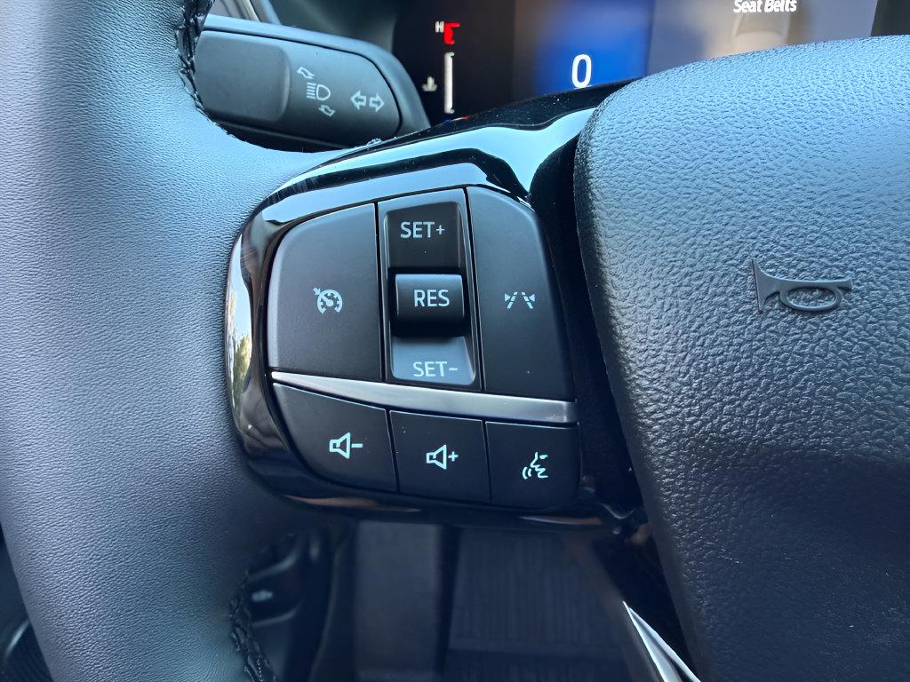 Certified 2023 Ford Escape Active AWD/4WD image 18