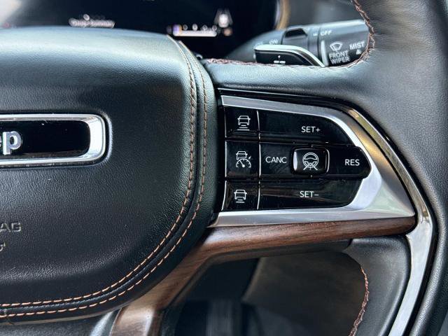 Used 2024 Jeep Grand Cherokee Summit w/ Luxury Tech Group V AWD/4WD image 19