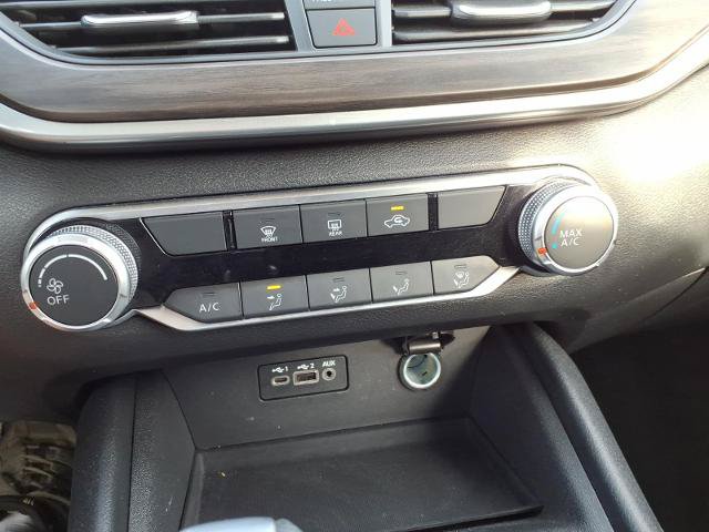Used 2025 Nissan Altima 2.5 SV FWD image 19