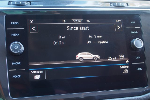 Used 2022 Volkswagen Tiguan SE FWD image 30