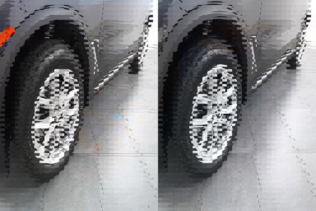 Used 2022 BMW X5 xDrive40i w/ Parking Assistance Package image 31