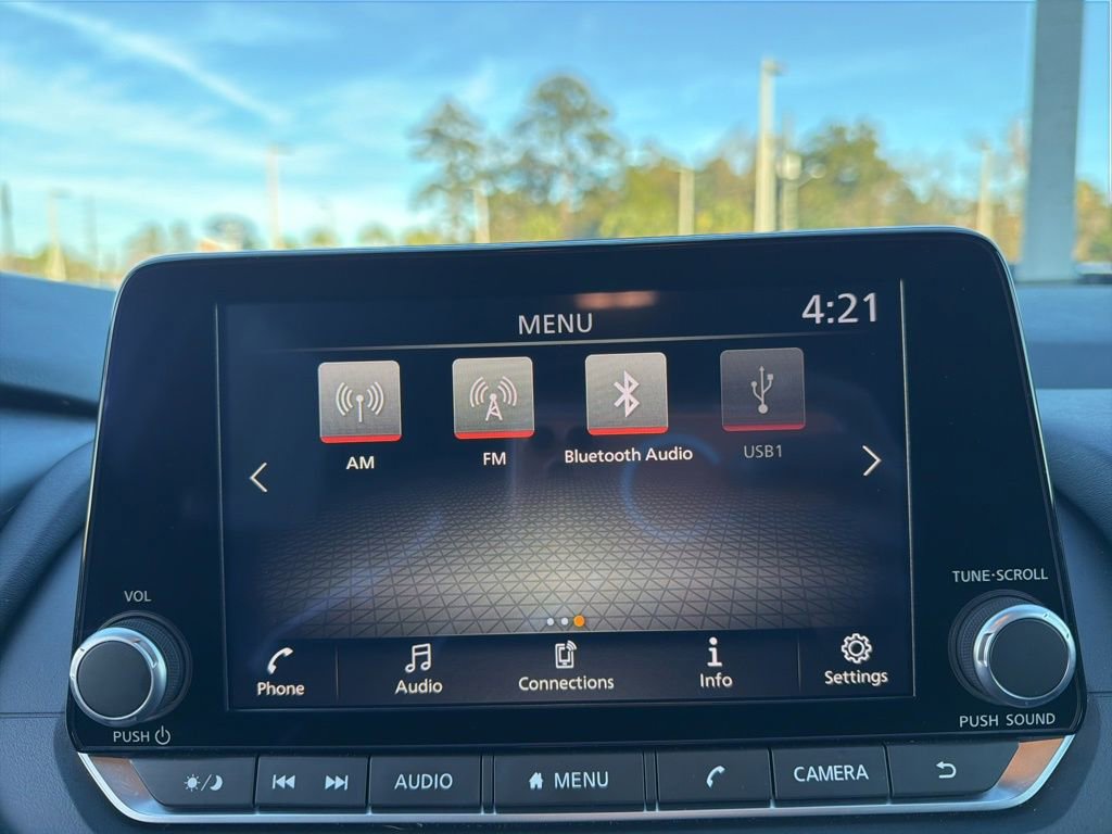 Used 2024 Nissan Rogue S image 22