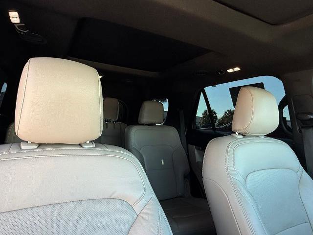 Certified 2019 Ford Explorer Limited w/ Ford Safe & Smart Package image 34