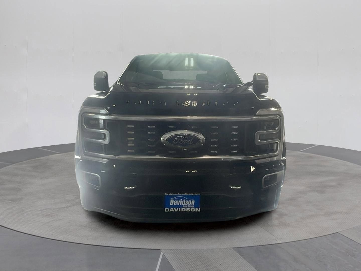 Certified 2024 Ford F450 Platinum w/ Camper Package image 10