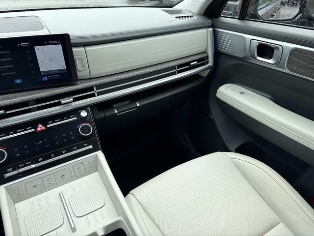 Used 2024 Hyundai Santa Fe Calligraphy AWD/4WD image 15
