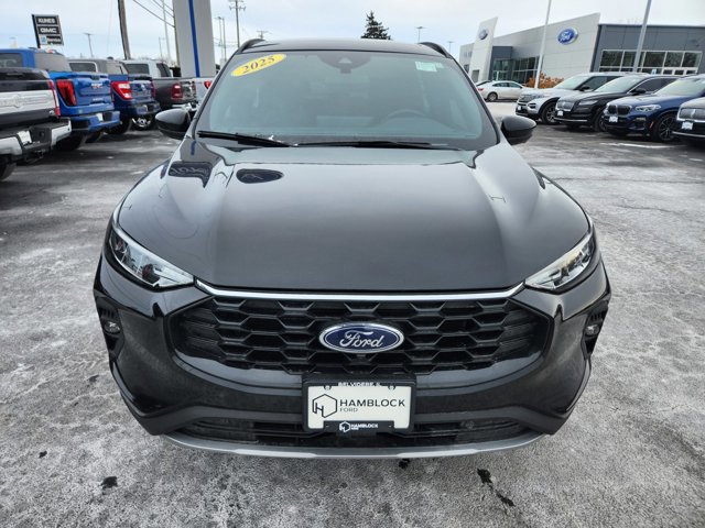 Certified 2025 Ford Escape ST-Line Elite w/ Tech Pack #2 image 3