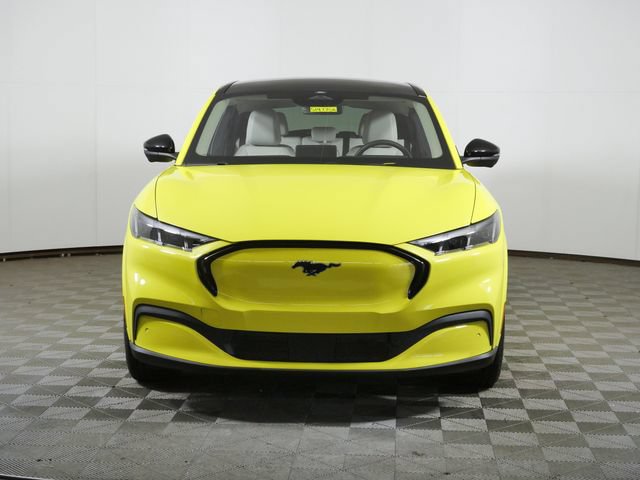 Certified 2025 Ford Mustang Mach-E Premium AWD/4WD image 3