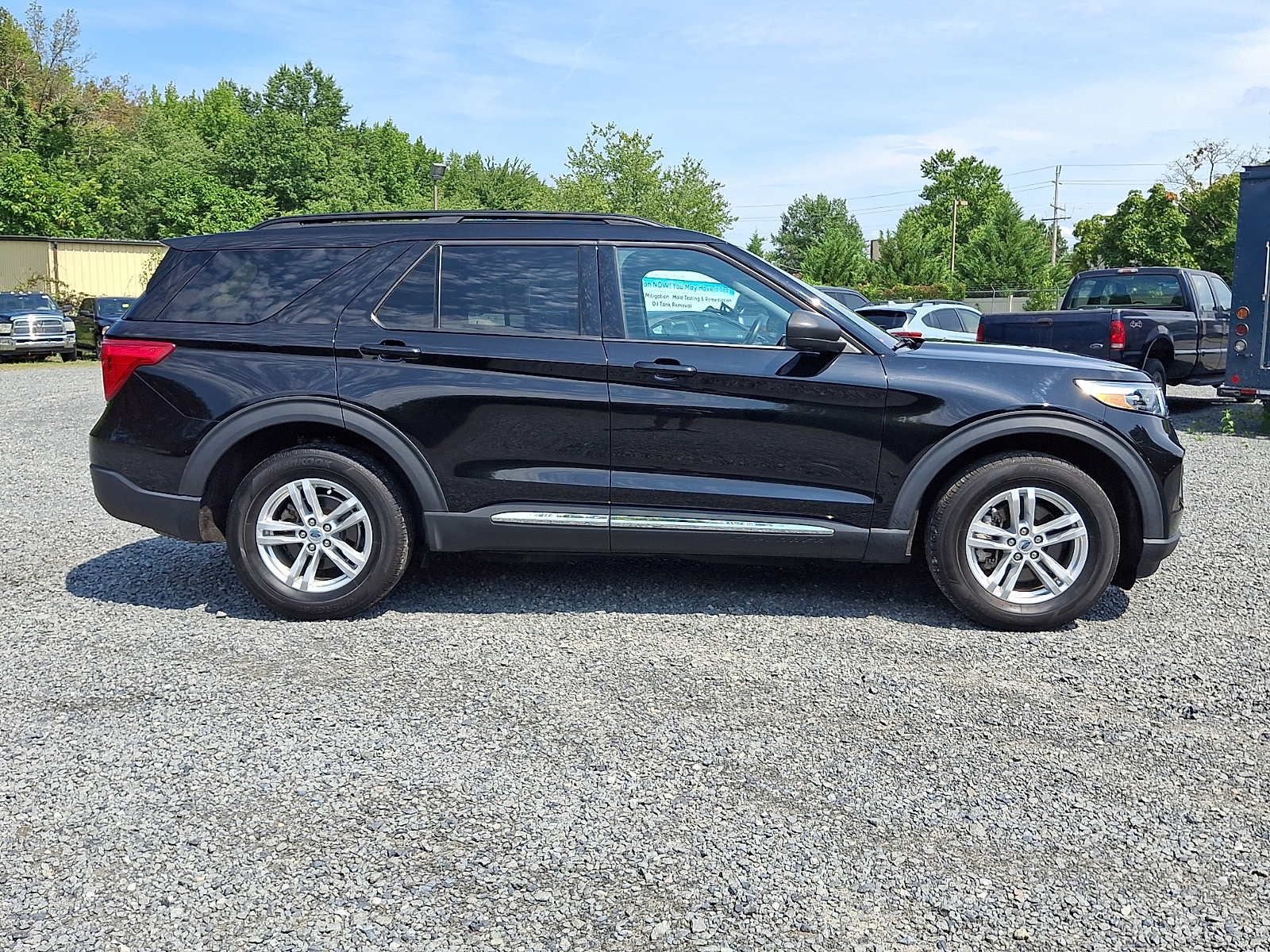 Certified 2023 Ford Explorer XLT AWD/4WD image 8