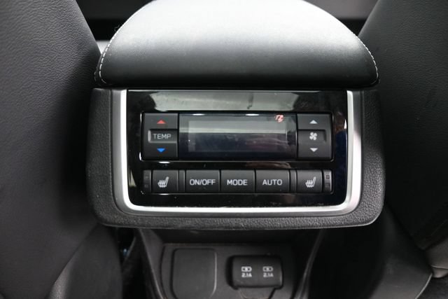 Used 2022 Subaru Ascent Limited w/ Technology Package AWD/4WD image 9