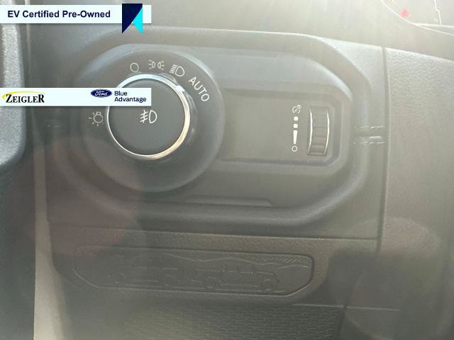 Used 2024 Jeep Wrangler Unlimited Sahara AWD/4WD image 19
