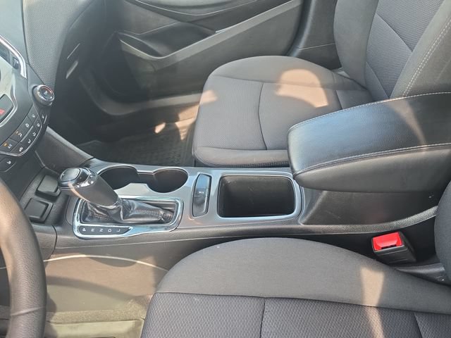 Used 2018 Chevrolet Cruze LT w/ Convenience Package FWD image 20