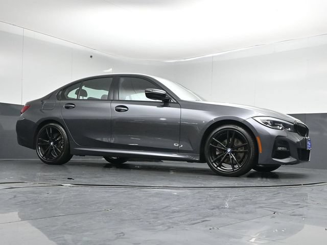 Used 2021 BMW 330i xDrive Sedan w/ M Sport Package AWD/4WD image 36