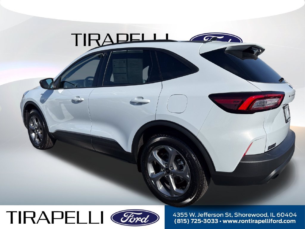 Certified 2025 Ford Escape ST-Line w/ Cold Weather Package AWD/4WD image 8