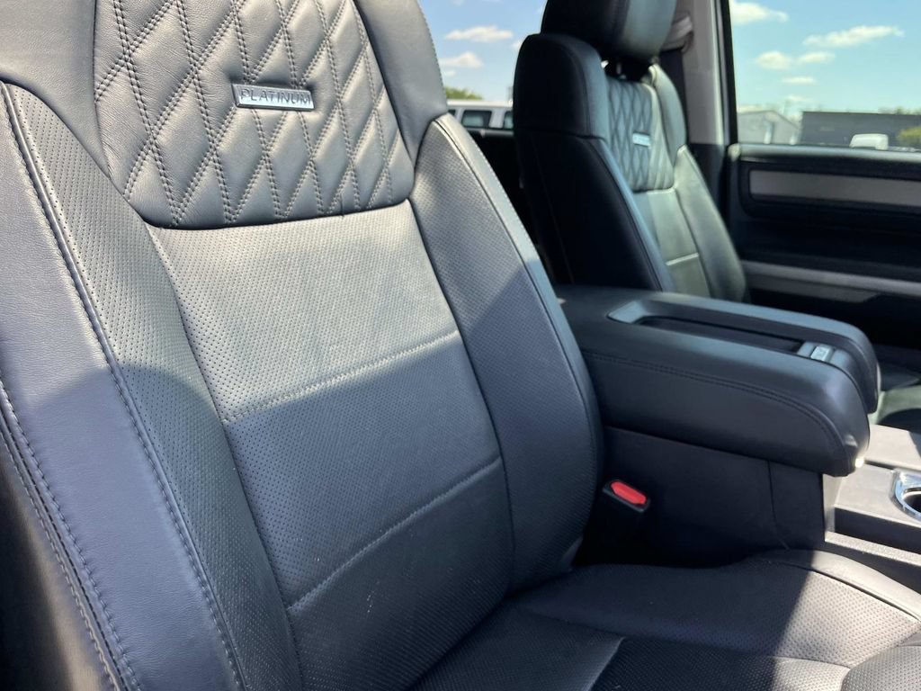 Used 2018 Toyota Tundra Platinum AWD/4WD image 32