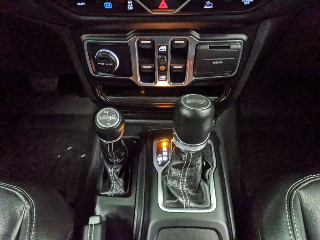 Used 2023 Jeep Wrangler Unlimited Sahara w/ Cold Weather Group image 9