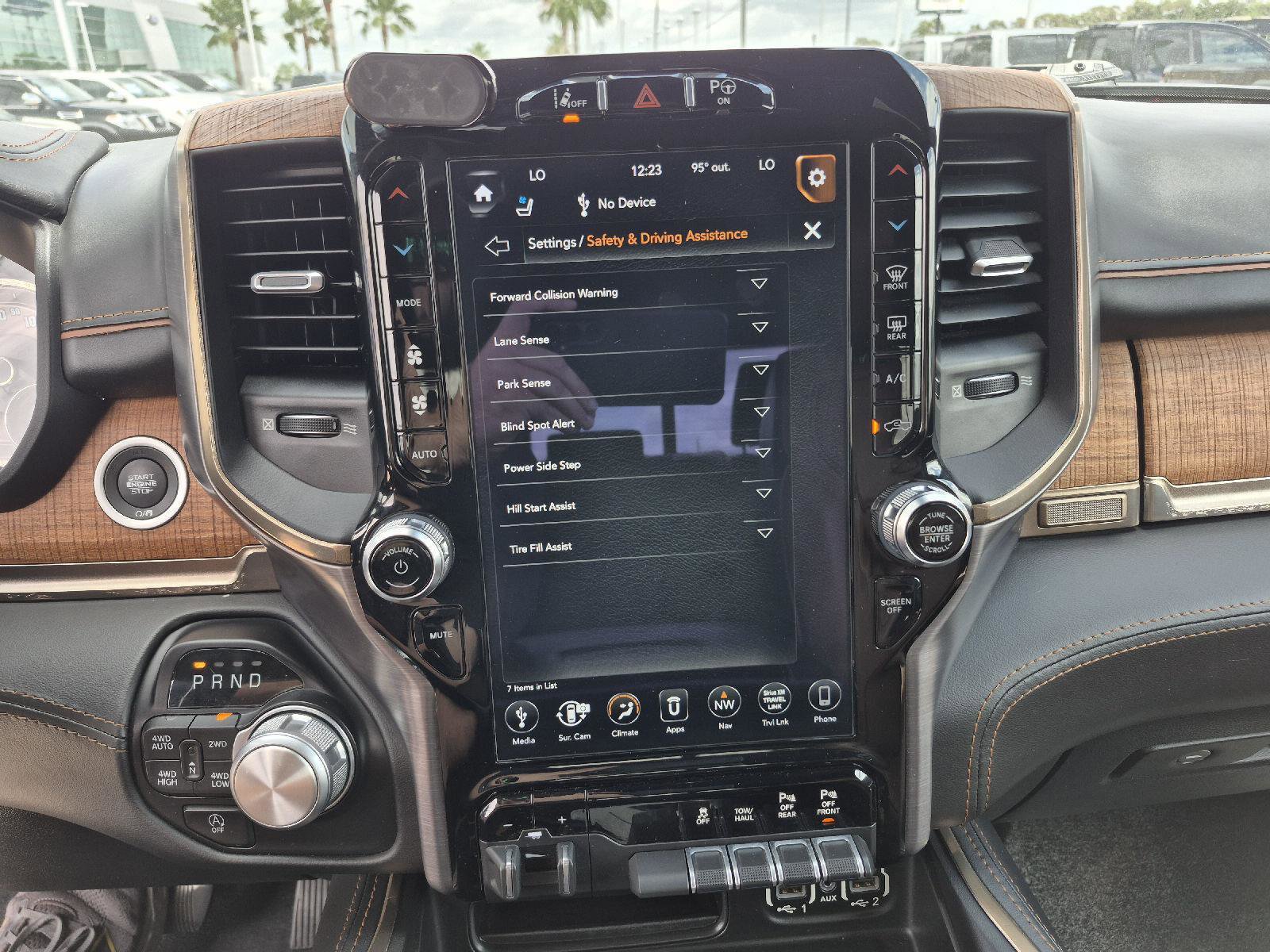 Used 2020 RAM 1500 Limited AWD/4WD image 4