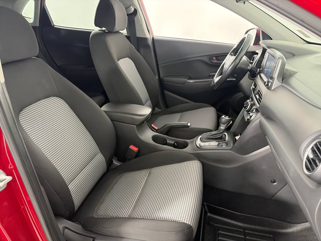 Used 2018 Hyundai Kona SEL AWD/4WD image 29