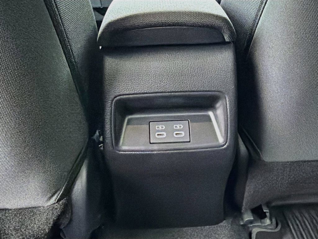 Used 2026 Toyota Corolla SE w/ SE Package FWD image 25